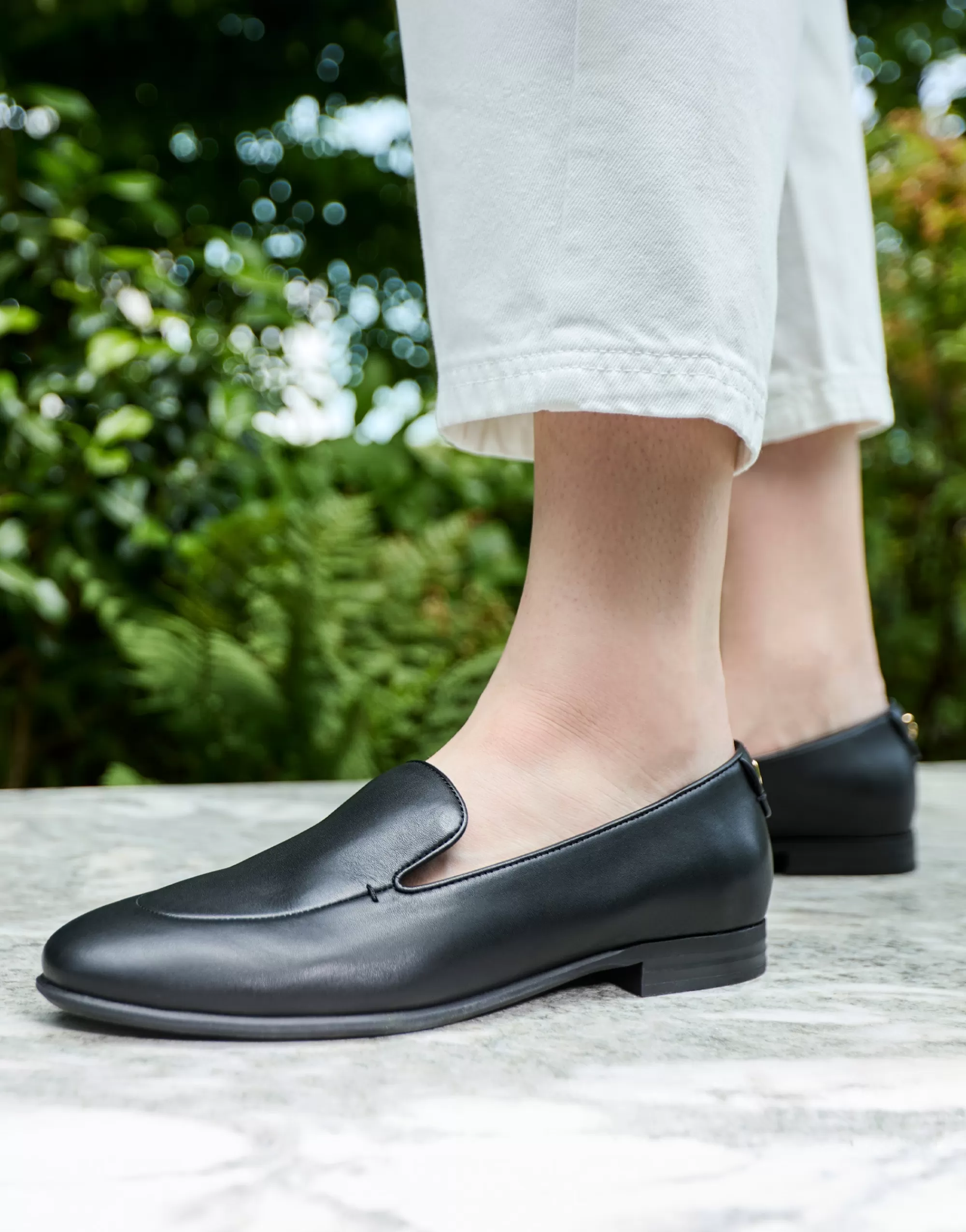 Aerosoles Loafers*Comfortable Women's Flexible Tailored Clean Loafer in Black Leather