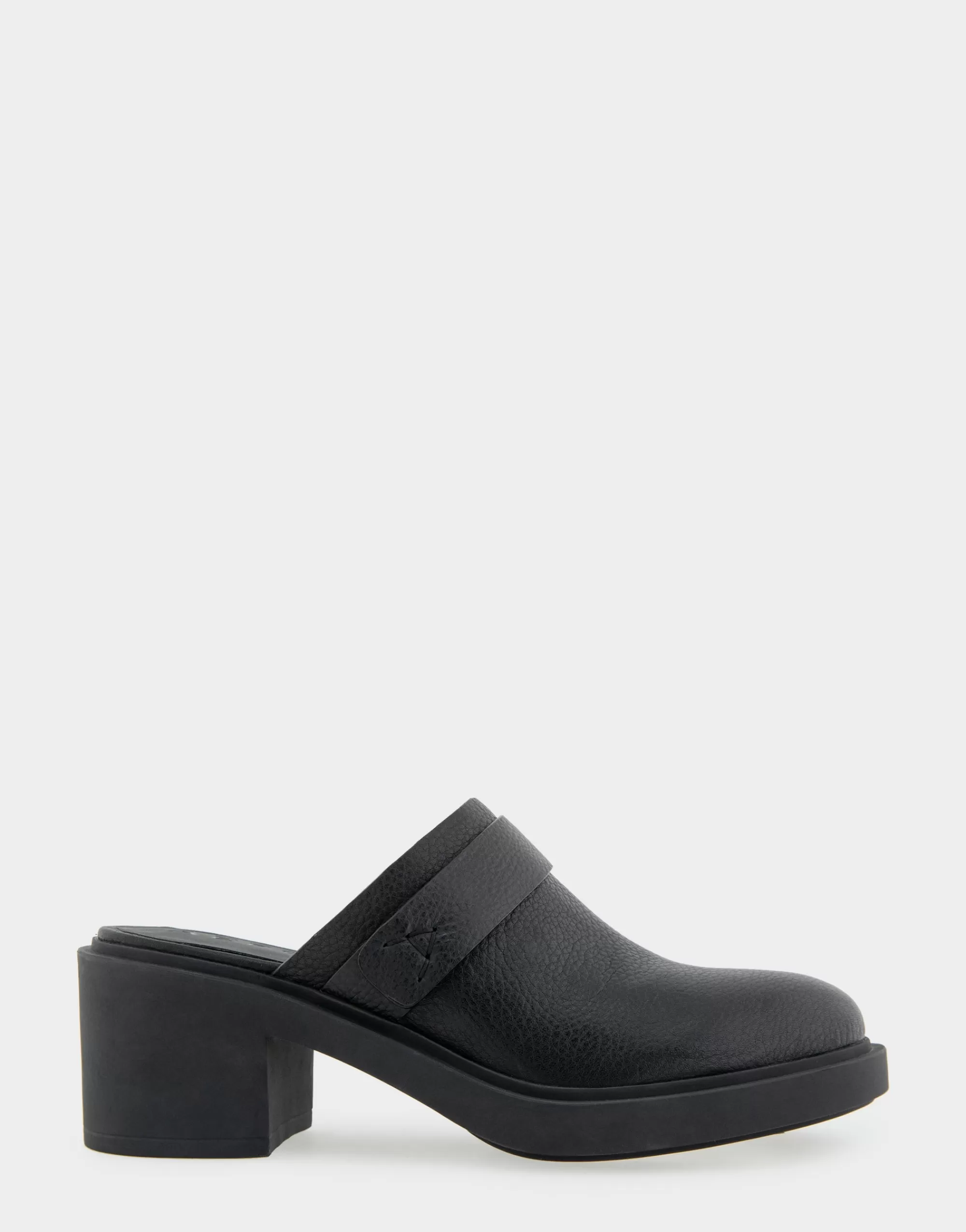 Aerosoles Clogs & Mules*Comfortable Women's Molded Block Heel Mule in Black Pebbled Leather